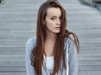 Conserver des cheveux en bonne santé : toutes nos astuces